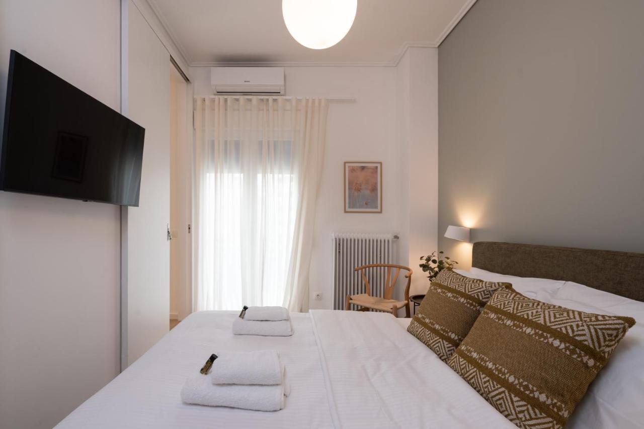 Unique 2 Bedrooms Apartment, Steps To Plaka And City Center Афины Экстерьер фото