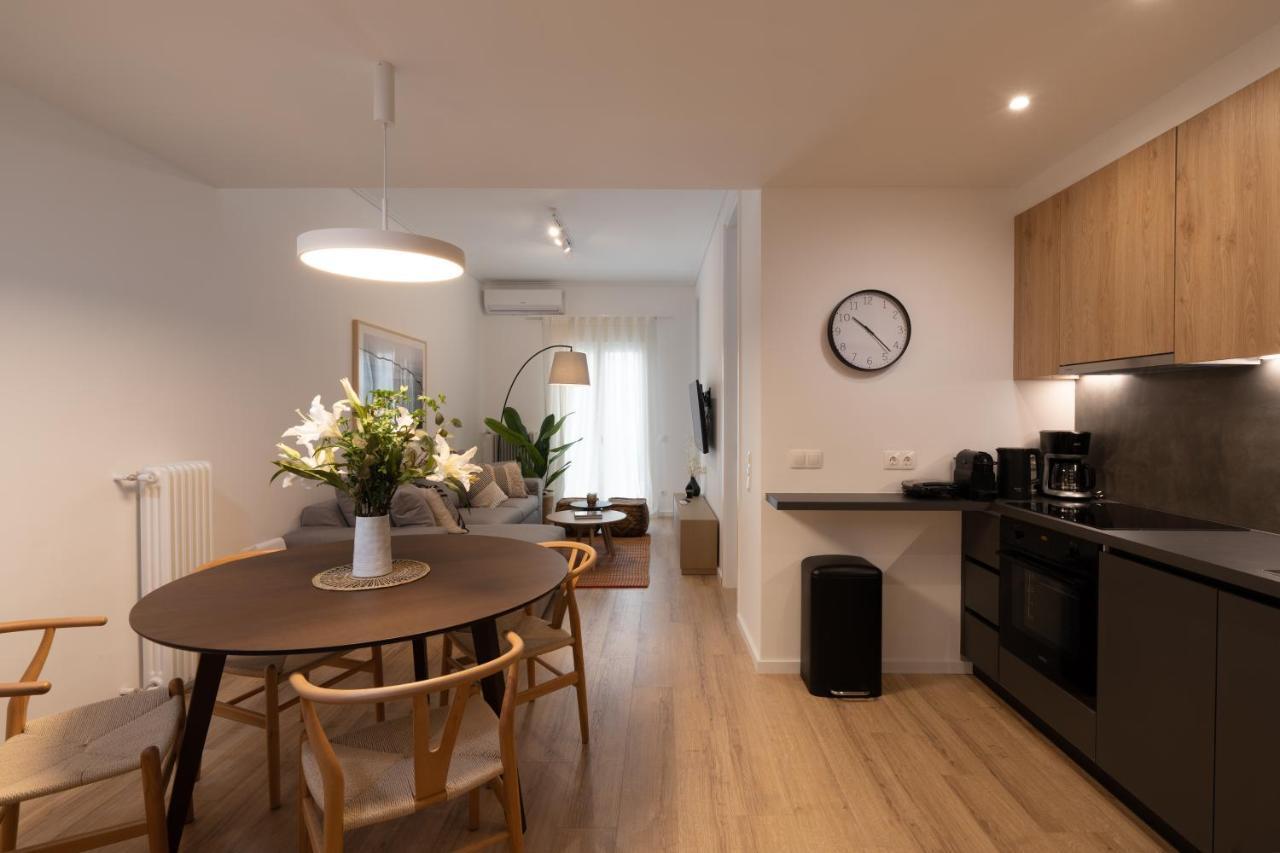 Unique 2 Bedrooms Apartment, Steps To Plaka And City Center Афины Экстерьер фото