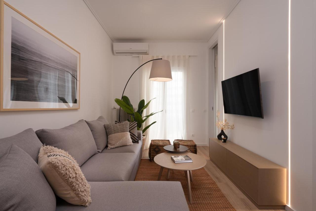 Unique 2 Bedrooms Apartment, Steps To Plaka And City Center Афины Экстерьер фото